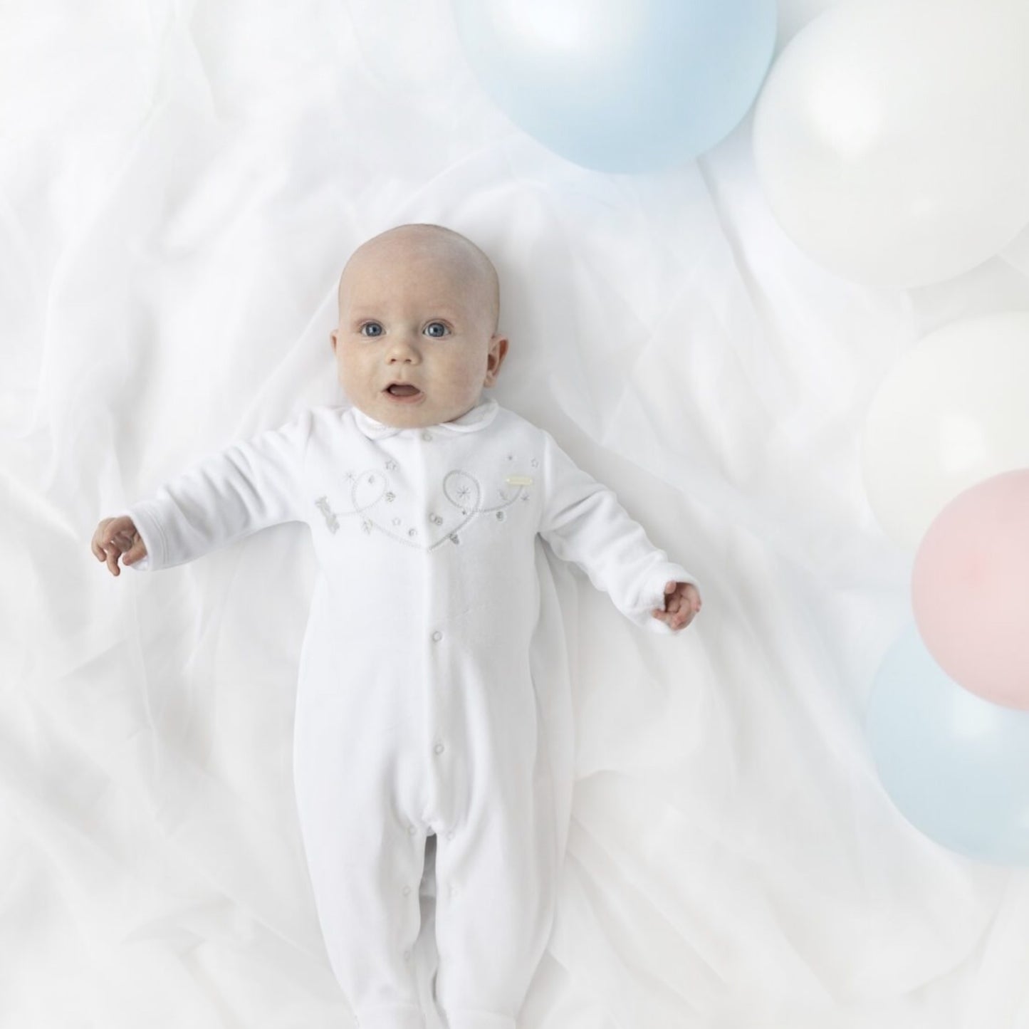 blues baby - White velour all in one with hat