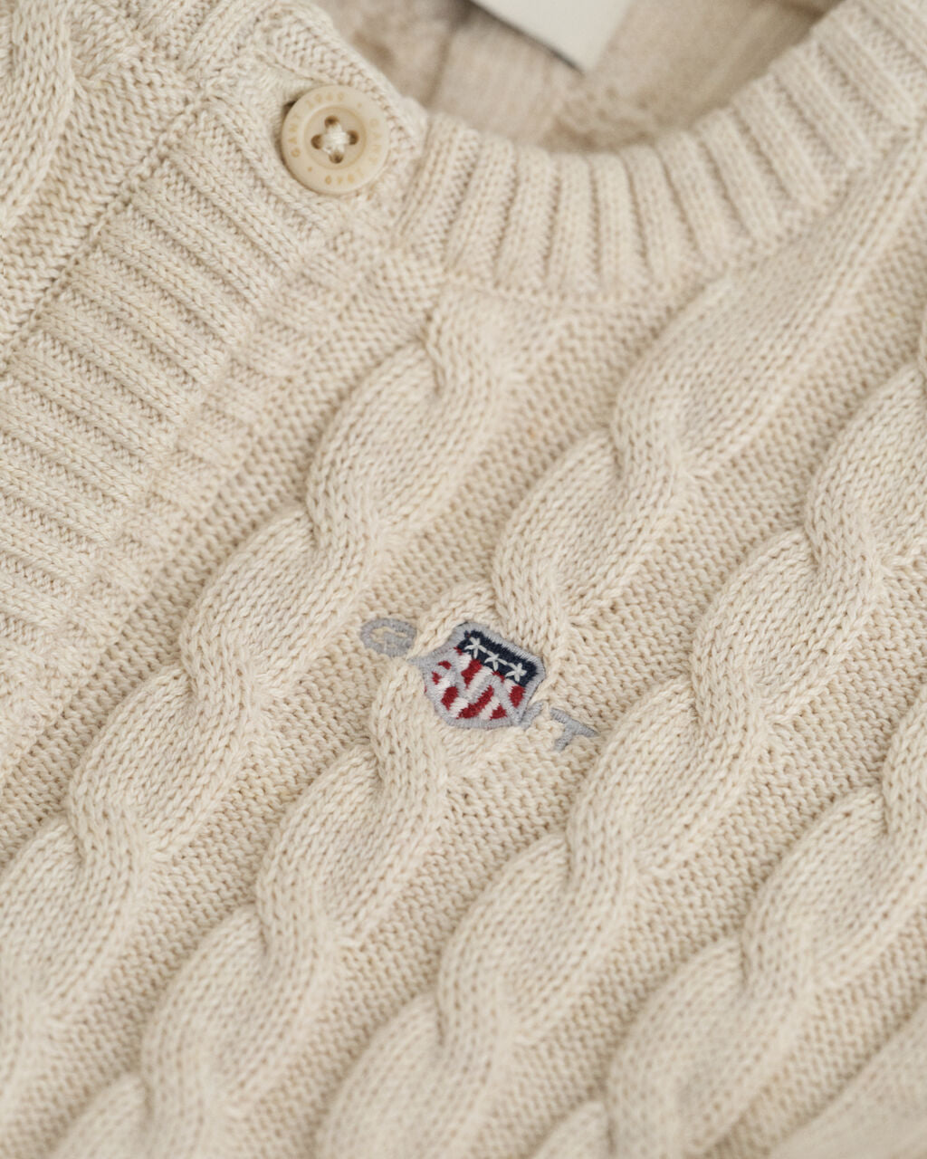 Gant - 2 piece cable knit outfit, top and bottoms, beige