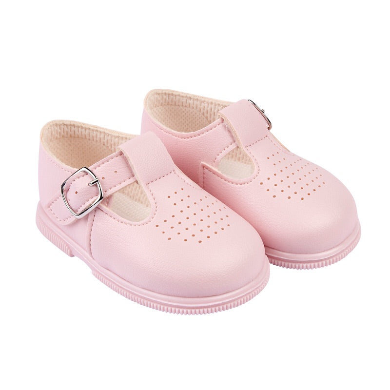 Early Days - first walker shoes H501 Pink | Betty McKenzie