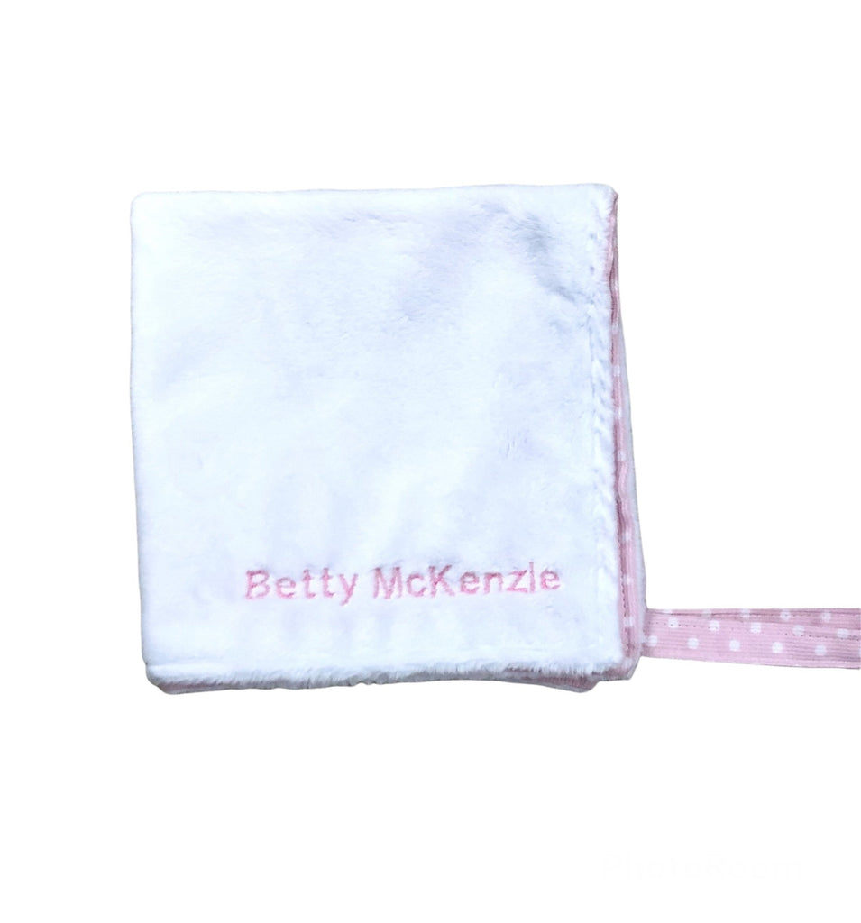 Betty Mckenzie, comforter, Betty Mckenzie - comforter, pink